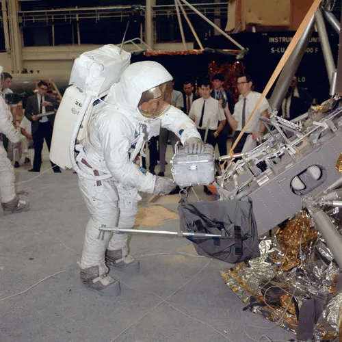 Lunar Sample Container